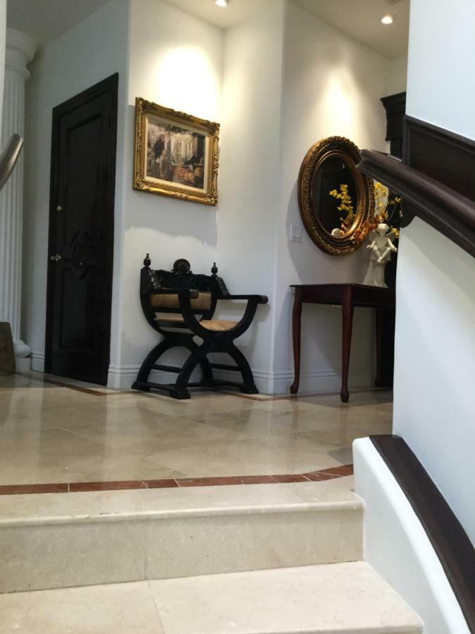 Entire Second Flr - Santa Monica Luxury Roman Villa Los Angeles Exterior foto